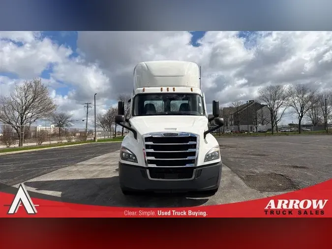 2021 FREIGHTLINER CA126