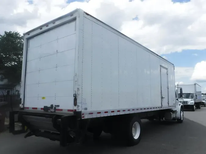 2018 FREIGHTLINER/MERCEDES M2 106