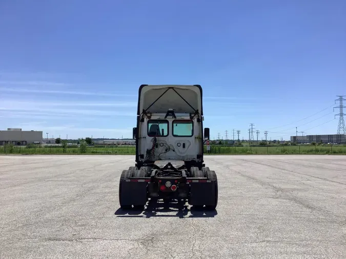 2019 Freightliner Cascadia 125d6f7f9bd9a3bf5993e4a5636820f671e