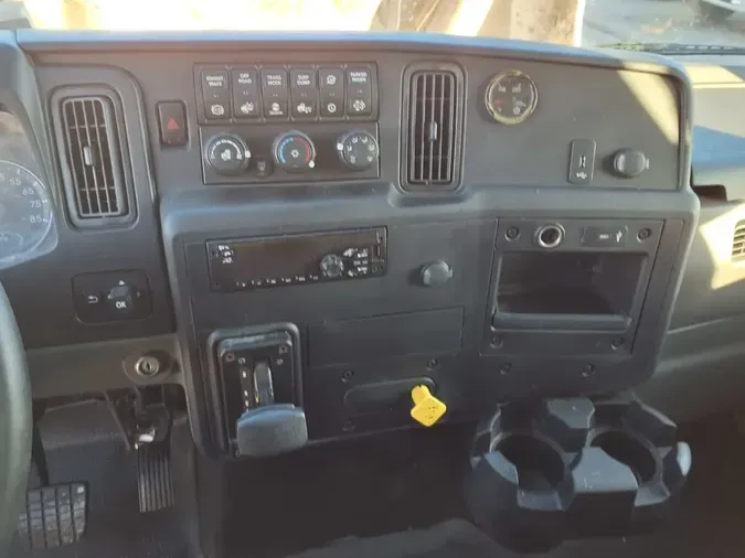 2020 NAVISTAR INTERNATIONAL MV607 (4X2)