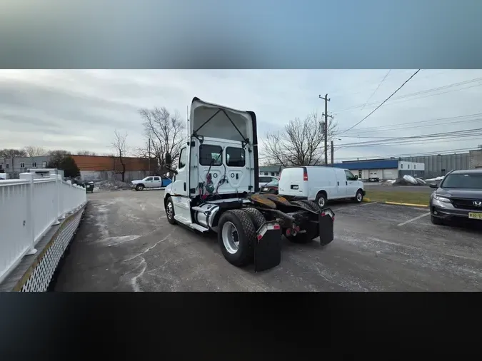 2020 FREIGHTLINER/MERCEDES NEW CASCADIA 126