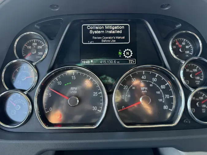 2021 Peterbilt 579d6faf2758902d8b387fd2eb4e2efc24a