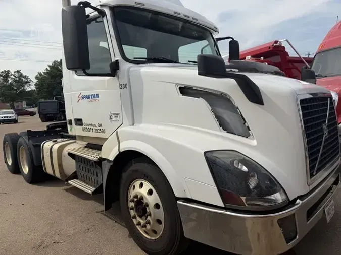 2015 VOLVO VNL64T300d6ffb57f8cd4a03d156600f9cbe7cdae