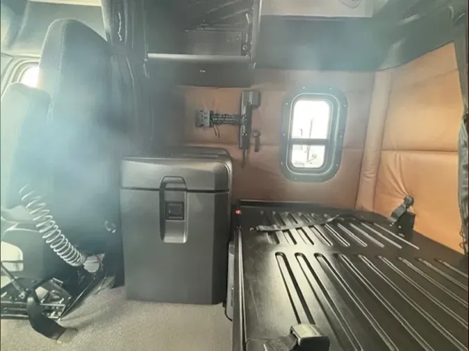 2022 Freightliner Cascadia 126