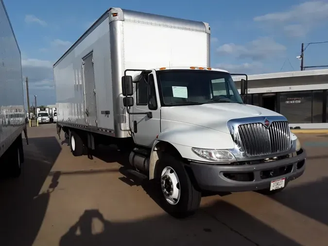 2019 NAVISTAR INTERNATIONAL 4300