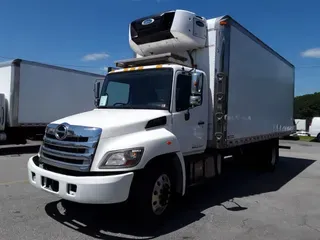 2018 HINO HINO 268