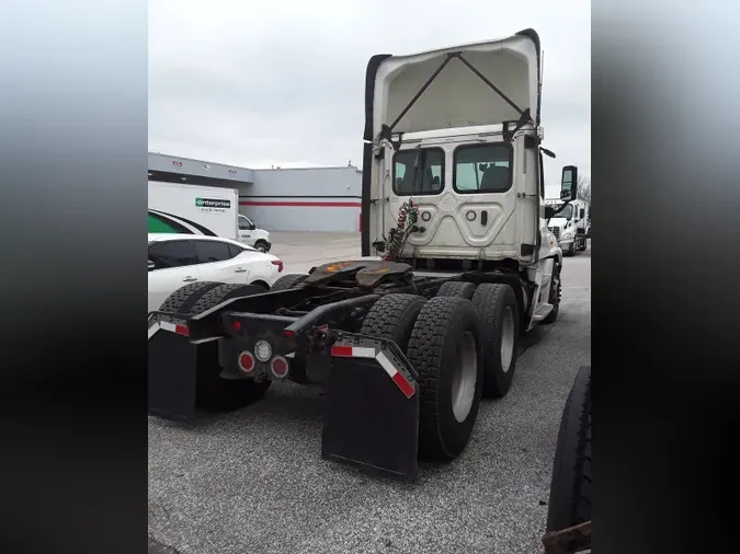 2018 FREIGHTLINER/MERCEDES CASCADIA 125