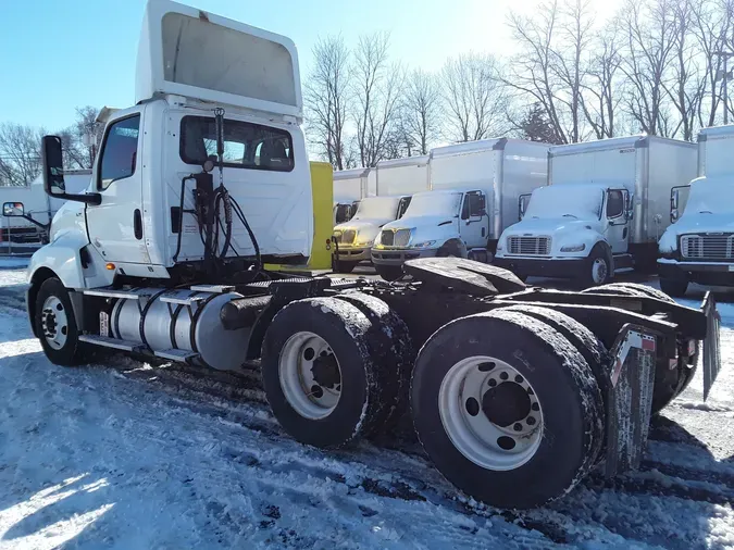 2019 NAVISTAR INTERNATIONAL LT625 DAYCAB T/A