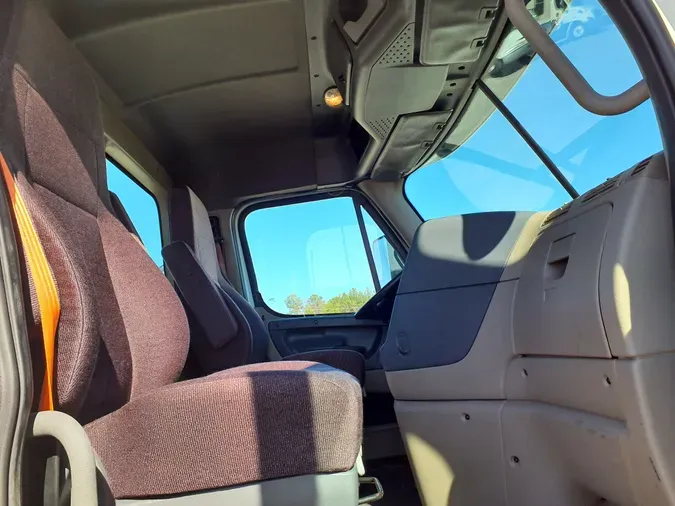 2019 FREIGHTLINER/MERCEDES CASCADIA 125