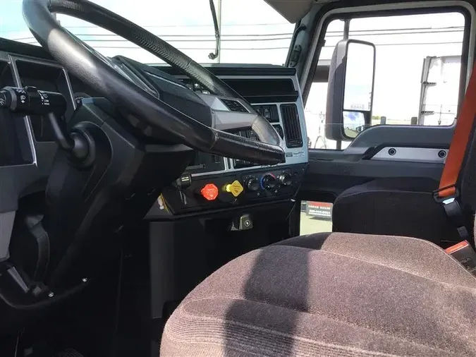 2021 MACK AN64T