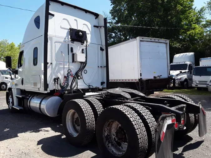 2020 FREIGHTLINER/MERCEDES CASCADIA 125