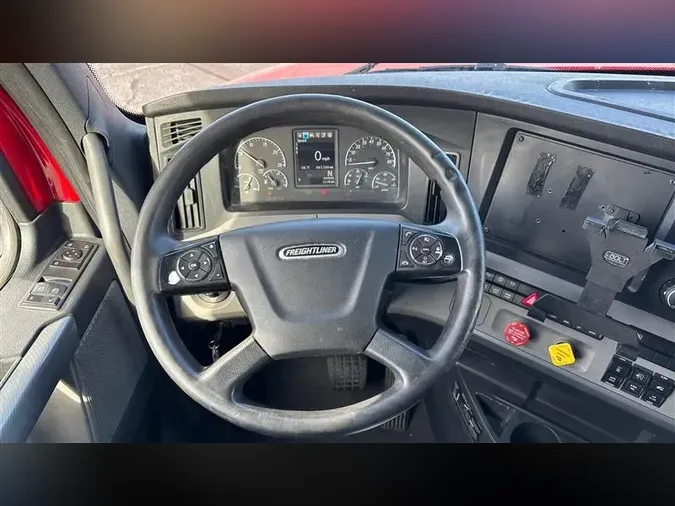 2019 FREIGHTLINER CASCADEVO1