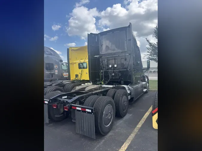2022 International LT625