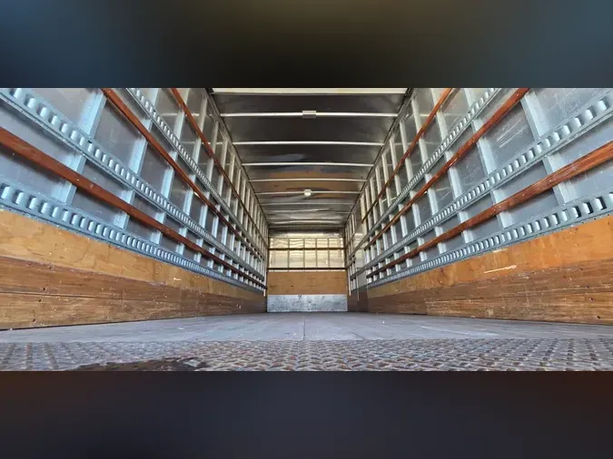 2019 FREIGHTLINER/MERCEDES M2 106