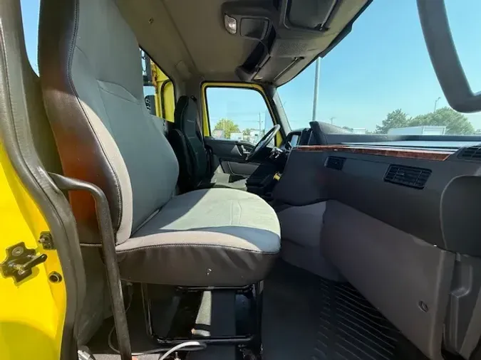 2020 INTERNATIONAL RH613