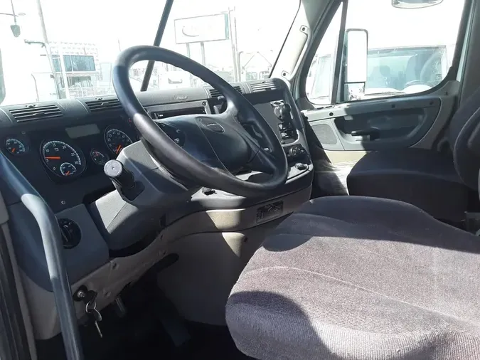 2019 FREIGHTLINER/MERCEDES CASCADIA 125