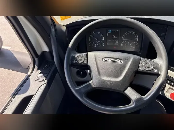 2022 FREIGHTLINER CA126