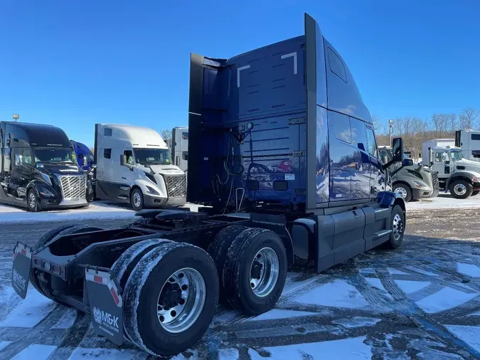 2026 MACK Pioneer 76" High Roof