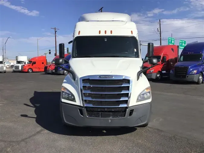 2020 FREIGHTLINER CA116