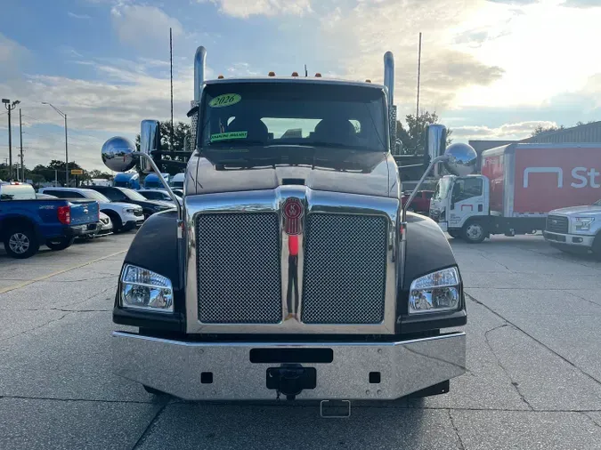2026 Kenworth T880