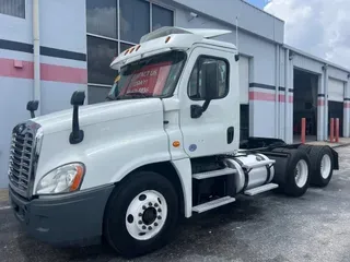 2016 FREIGHTLINER CASCADIA 125