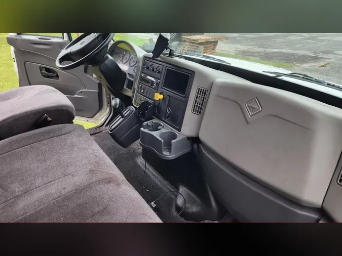 2019 NAVISTAR INTERNATIONAL 4300