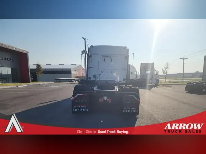 2019 FREIGHTLINER CA126