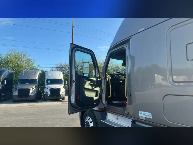 2024 Freightliner Cascadia