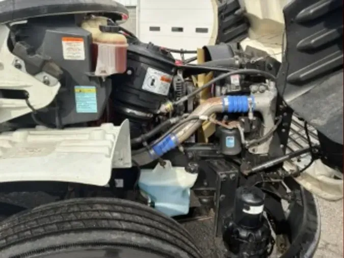 2017 FREIGHTLINER/MERCEDES M2 106