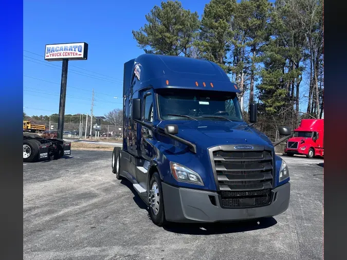 2019 FREIGHTLINER CASCADIA 126d73c305a9b585b7e4ca90bb00345bfda