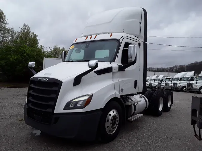 2019 FREIGHTLINER/MERCEDES NEW CASCADIA 116d73d8600f734b2ddfebdab95052e034f