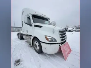 2020 FREIGHTLINER/MERCEDES NEW CASCADIA PX12664