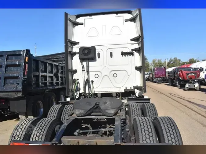 2019 FREIGHTLINER CASCADIA 126