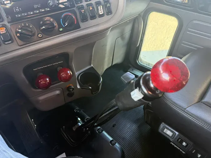 2022 Peterbilt 389d73ef4c8cf2bbeb1f859adffee771fa1