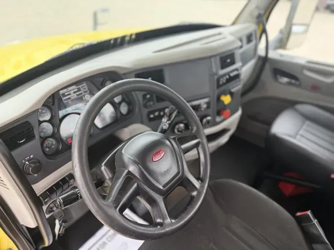 2021 Peterbilt 579d7402b8d46f4543d3b1a2f40e151b2ff