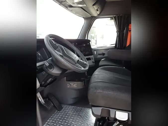 2020 FREIGHTLINER NEW CASCADIA PX12664