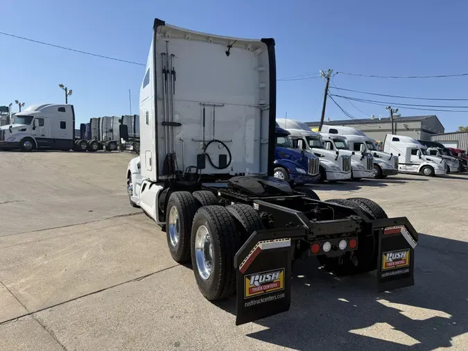 2022 Kenworth T680d746df080bba0e02339516609ff3e4ac