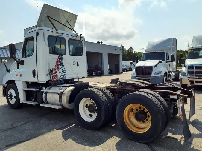 2018 FREIGHTLINER/MERCEDES CASCADIA 125