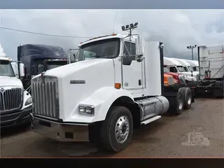 2013 KENWORTH T800