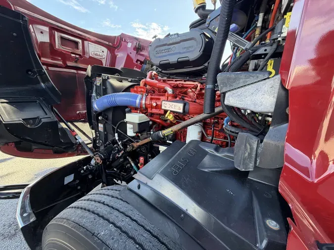 2023 Peterbilt 579