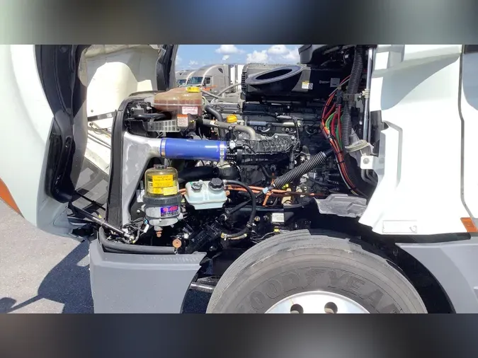 2022 Freightliner Cascadia 126