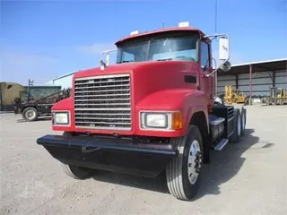 2008 MACK PINNACLE CHU613