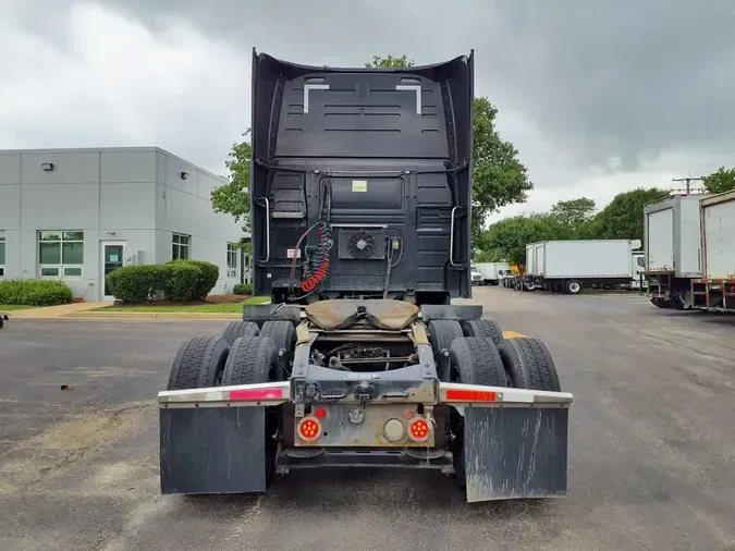 2020 VOLVO VNL64T860