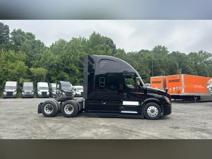 2024 Freightliner Cascadia 126d76569b56eed0d8f6a68d053b736a02a