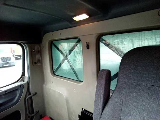2019 Freightliner Cascadia 125d7665676782645038a1ad11282f6fffc