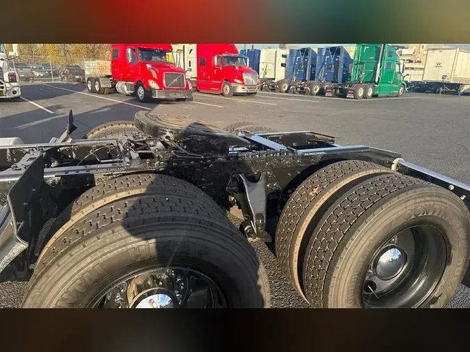 2018 INTERNATIONAL RH613