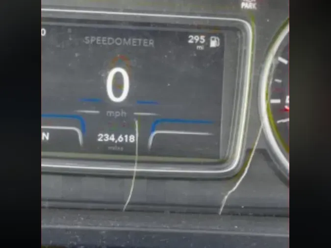 2019 NAVISTAR INTERNATIONAL RH613 DAYCAB S/A