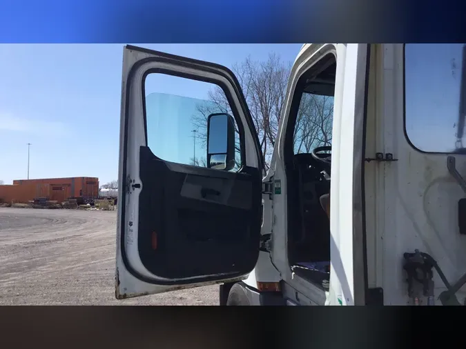 2020 Freightliner Cascadia 126