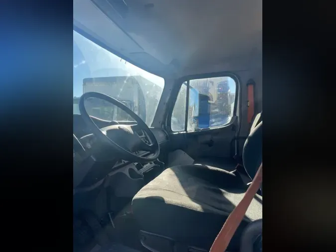 2019 FREIGHTLINER/MERCEDES M2 106d76f561efe06337326f1dd4e5c711ad2