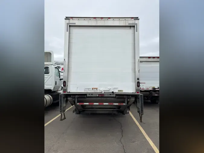 2018 FREIGHTLINER/MERCEDES M2 106